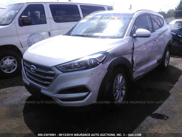 KM8J3CA4XHU297700 - 2017 HYUNDAI TUCSON LIMITED/SPORT AND ECO/SE SILVER photo 6