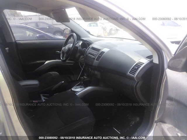 JA4LS21W39Z005430 - 2009 MITSUBISHI OUTLANDER ES ვერცხლისფერი ფოტო 5