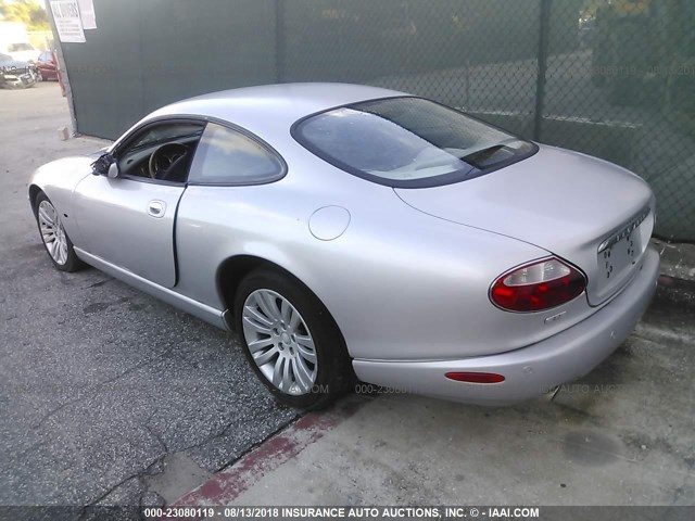 SAJDA41C752A41112 - 2005 JAGUAR XK8 SILVER photo 3