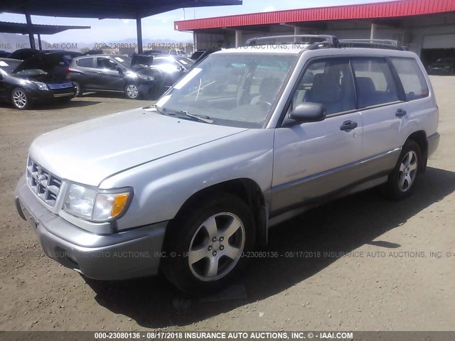 JF1SF6559YH700505 - 2000 SUBARU FORESTER S 银色 照片 2