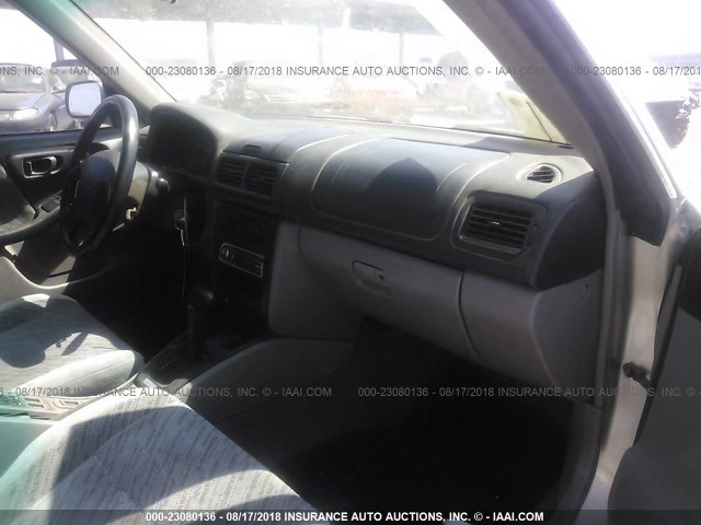 JF1SF6559YH700505 - 2000 SUBARU FORESTER S 银色 照片 5