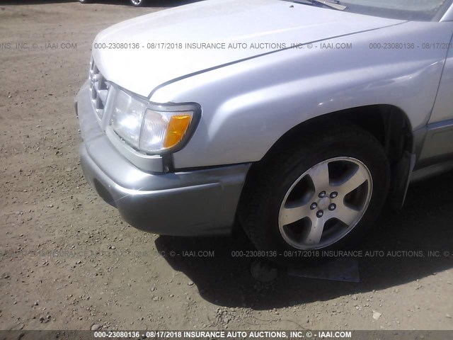 JF1SF6559YH700505 - 2000 SUBARU FORESTER S 银色 照片 6