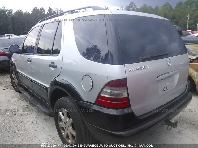 4JGAB72E4XA090513 - 1999 MERCEDES-BENZ ML 430 SILVER photo 3