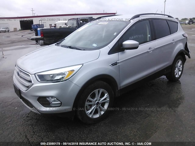 1FMCU0GD8JUB29281 - 2018 FORD ESCAPE SE SILVER photo 2