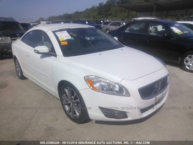 YV1672MC7BJ108564 - 2011 VOLVO C70 T5 WHITE photo 1