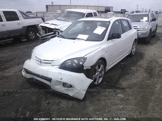 JM1BK343561508220 - 2006 MAZDA 3 HATCHBACK WHITE photo 2