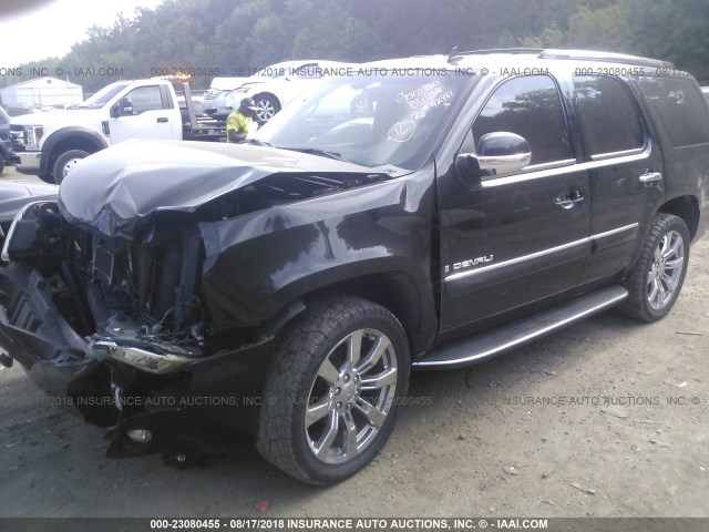 1GKFK63837J396331 - 2007 GMC YUKON DENALI BLACK photo 2