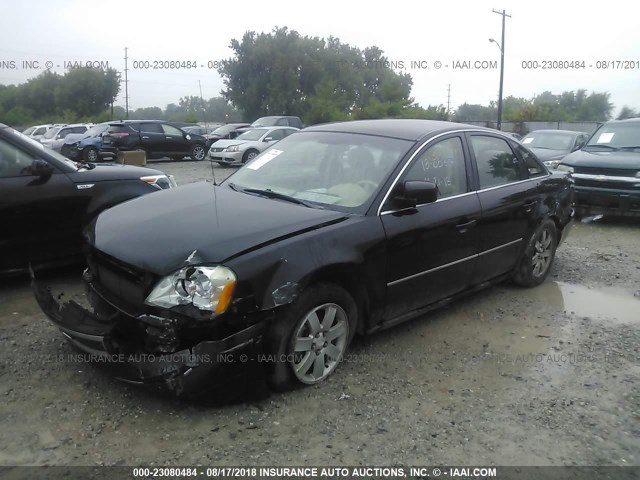 1FAFP24135G110176 - 2005 FORD FIVE HUNDRED SEL BLACK photo 2