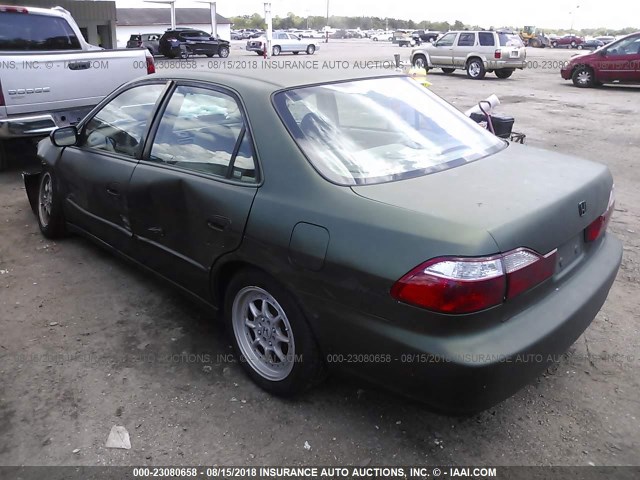 1HGCG5644WA244531 - 1998 HONDA ACCORD LX GREEN photo 3