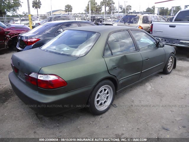 1HGCG5644WA244531 - 1998 HONDA ACCORD LX GREEN photo 4