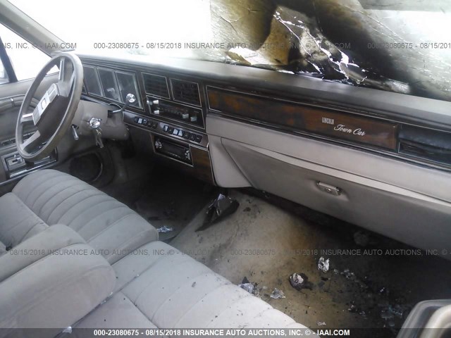 1LNBM81F5KY671226 - 1989 LINCOLN TOWN CAR TAN photo 5