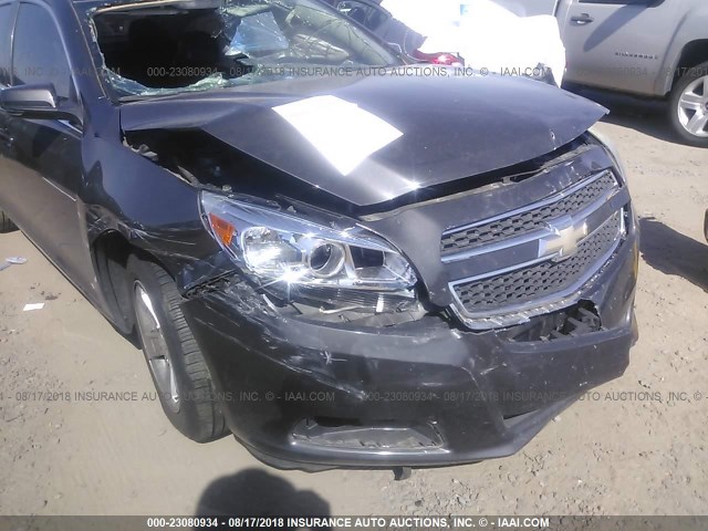 1G11C5SA4DF251694 - 2013 CHEVROLET MALIBU 1LT ნაცრისფერი ფოტო 6