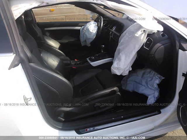 WAU3VAFR5CA001845 - 2012 AUDI S5 PRESTIGE WHITE photo 5