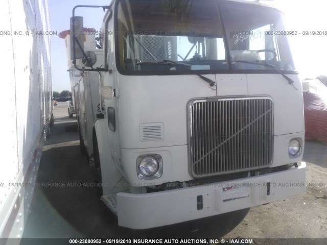 4V2DAFHD6NU509550 - 1992 WHITE/GMC XPEDITOR WX WHITE photo 1