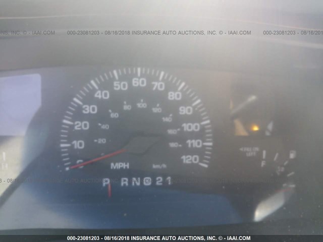 1LNHM81W5YY938190 - 2000 LINCOLN TOWN CAR EXECUTIVE WHITE photo 7