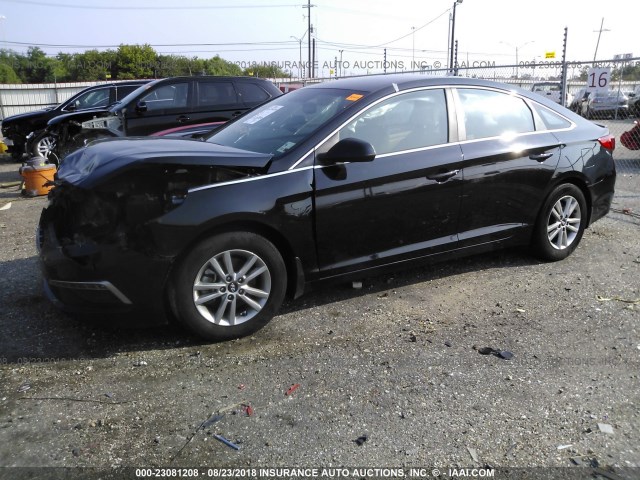 5NPE24AF3FH163957 - 2015 HYUNDAI SONATA SE BLACK photo 2