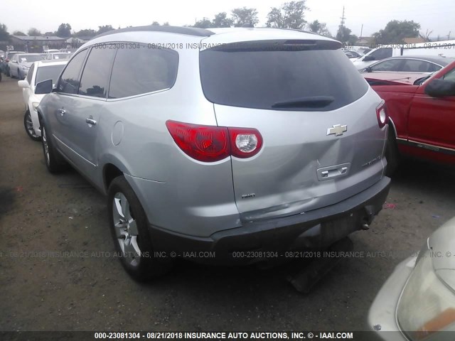 1GNKVLED1BJ296951 - 2011 CHEVROLET TRAVERSE LTZ SILVER photo 3