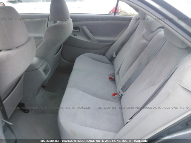 4T4BF3EK4BR093637 - 2011 TOYOTA CAMRY SE/LE/XLE GRAY photo 8