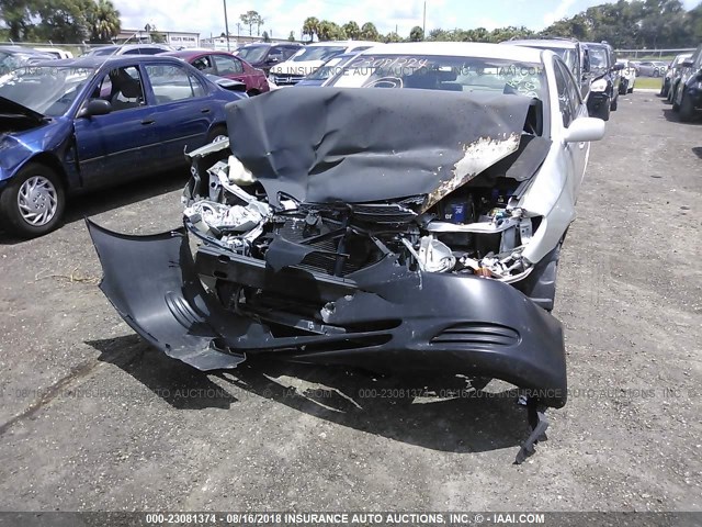 4T1BE32K04U791585 - 2004 TOYOTA CAMRY LE/XLE/SE 奶油色 照片 6