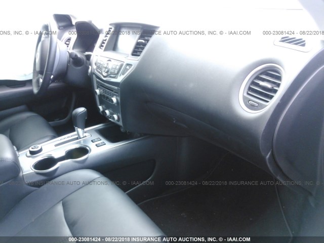 5N1DR2MM8JC605279 - 2018 NISSAN PATHFINDER S/SV/SL/PLATINUM BLACK photo 5