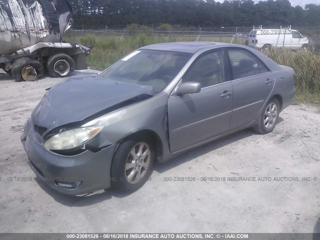 4T1BF30K45U594520 - 2005 TOYOTA CAMRY LE/XLE/SE GRAY photo 2