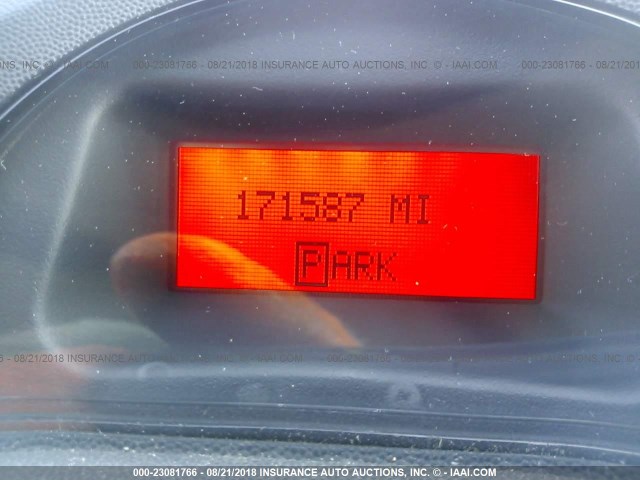 2G2WP552171123080 - 2007 PONTIAC GRAND PRIX GRAY photo 7