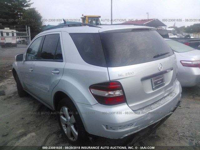 4JGBB86E09A467958 - 2009 MERCEDES-BENZ ML 350 SILVER photo 3