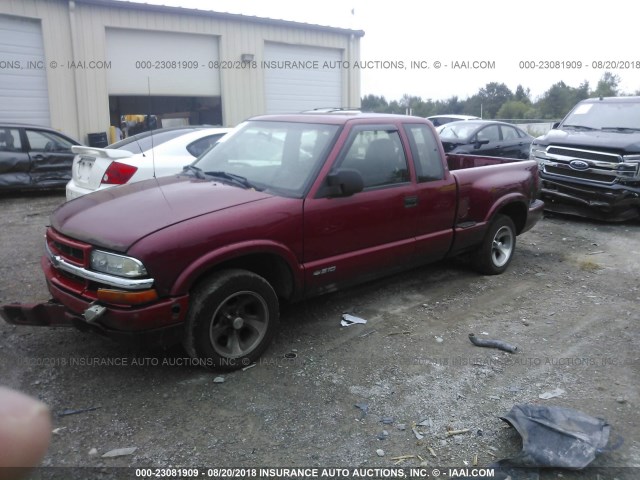 1GCCS1947W8206672 - 1998 CHEVROLET S TRUCK S10 RED photo 2