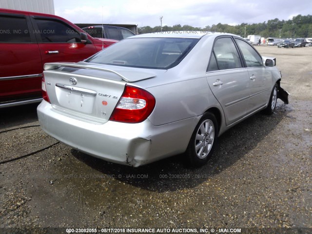 JTDBF30K420047349 - 2002 TOYOTA CAMRY LE/XLE/SE Gümüş foto 4