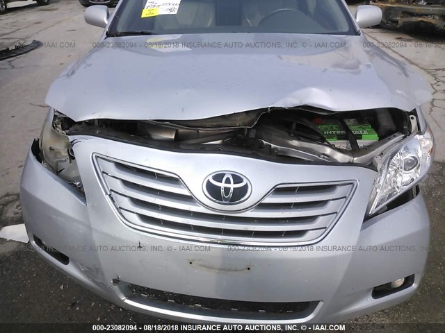 4T1BK46K47U034296 - 2007 TOYOTA CAMRY NEW GENERAT LE/XLE/SE SILVER photo 6