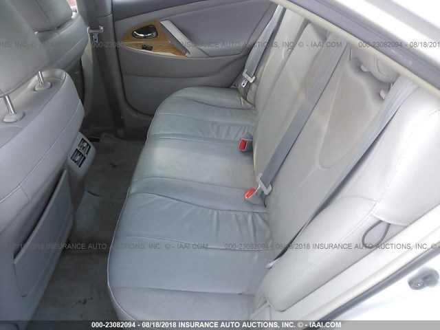 4T1BK46K47U034296 - 2007 TOYOTA CAMRY NEW GENERAT LE/XLE/SE SILVER photo 8
