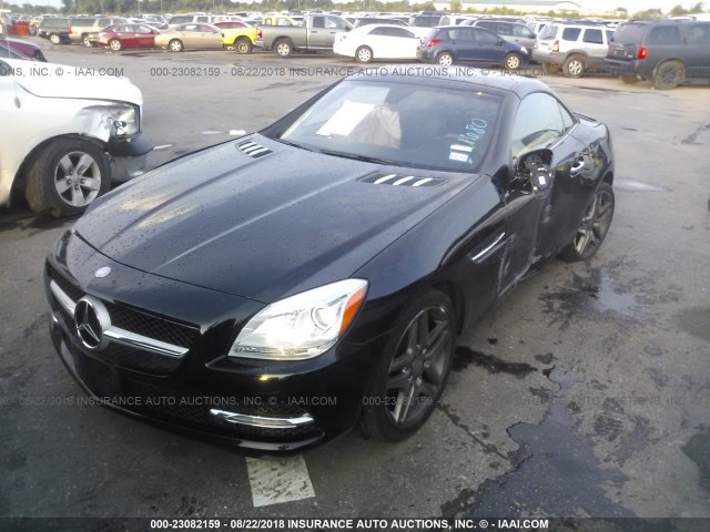 WDDPK4HA1FF096665 - 2015 MERCEDES-BENZ SLK 250 BLACK photo 2