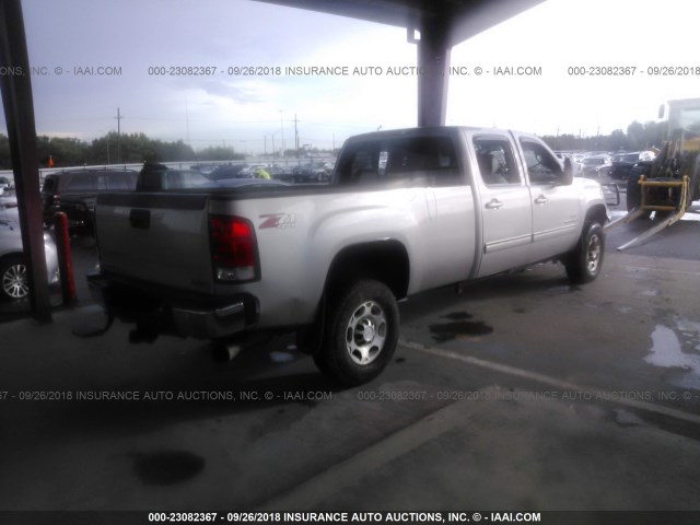 1GTHK93619F126248 - 2009 GMC SIERRA K3500 SLT GRAY photo 4