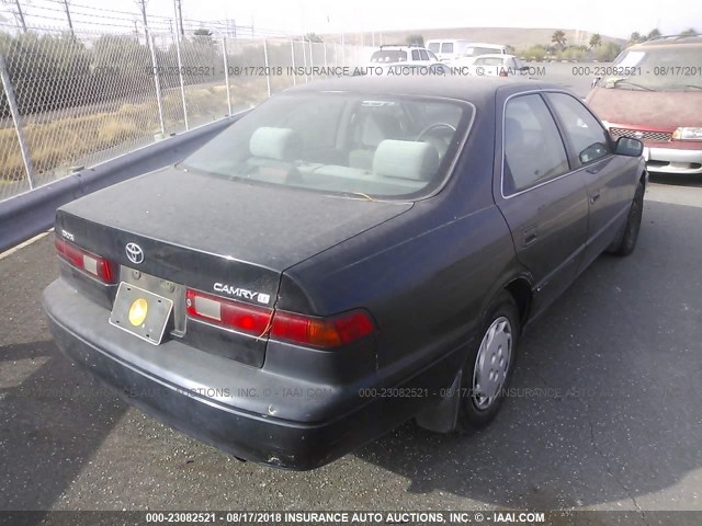 4T1BG22K4XU402052 - 1999 TOYOTA CAMRY CE/LE/XLE 黑色 照片 4