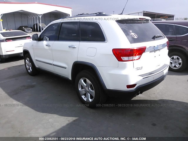 1J4RR5GT6BC526218 - 2011 JEEP GRAND CHEROKEE LIMITED WHITE photo 3
