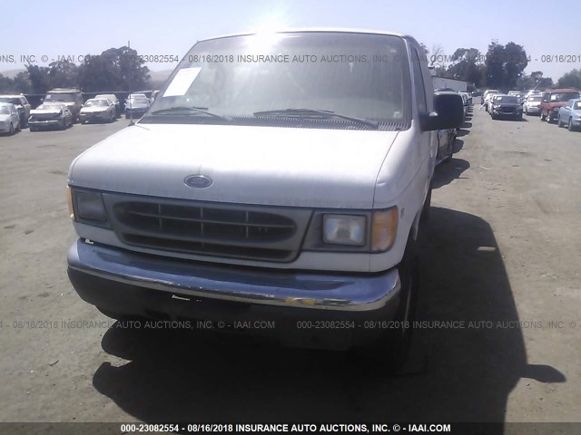 1FTRE1462WHB46651 - 1998 FORD ECONOLINE E150 VAN WHITE photo 2