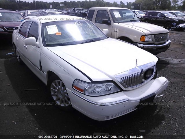 1LNHM81V67Y617913 - 2007 LINCOLN TOWN CAR SIGNATURE CREAM photo 1