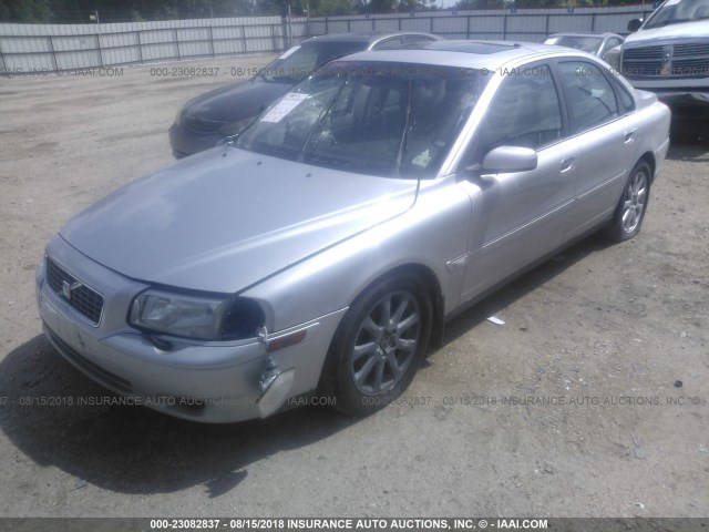 YV1TS592651413285 - 2005 VOLVO S80 2.5T SILVER photo 2