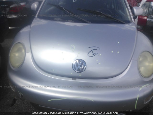 3VWBB61C9WM014951 - 1998 VOLKSWAGEN NEW BEETLE 银色 照片 10