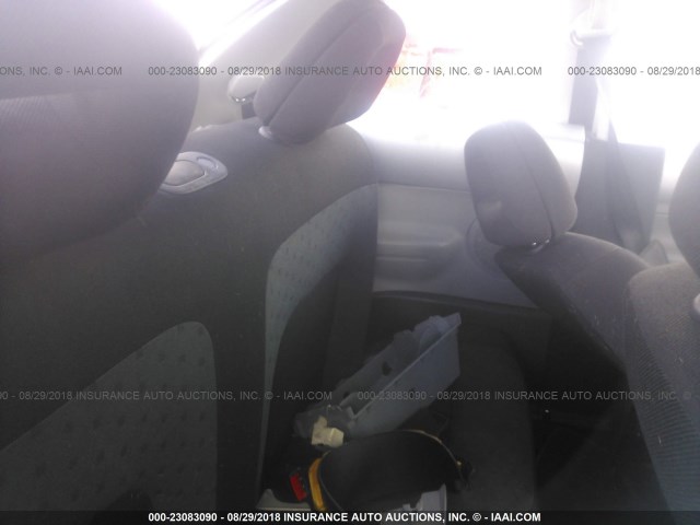 3VWBB61C9WM014951 - 1998 VOLKSWAGEN NEW BEETLE 银色 照片 8