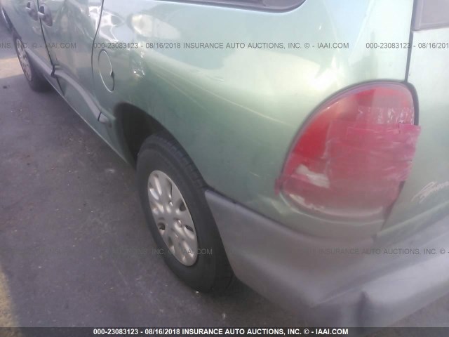 2P4FP2534XR104717 - 1999 PLYMOUTH VOYAGER GREEN photo 6