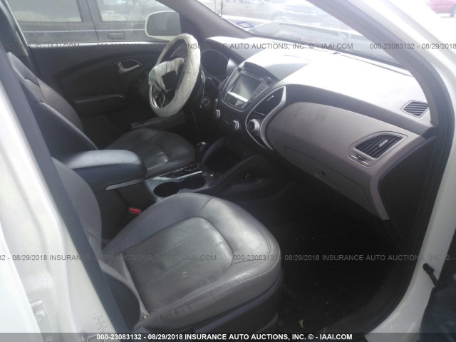 KM8JU3AC6CU462896 - 2012 HYUNDAI TUCSON GLS/LIMITED თეთრი ფოტო 5