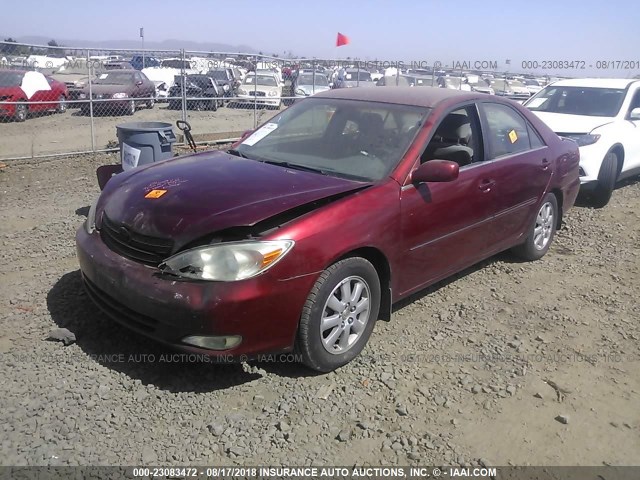 JTDBE32K230185070 - 2003 TOYOTA CAMRY LE/XLE RED photo 2