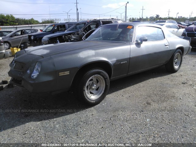 1G1AS87H0BL106810 - 1981 CHEVROLET CAMARO BERLINETTA GRAY photo 2