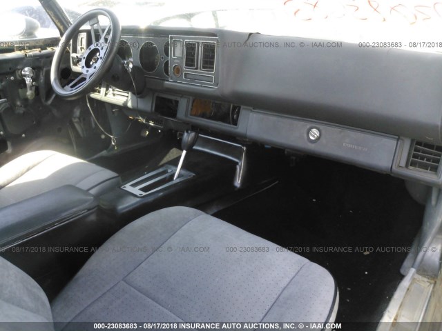 1G1AS87H0BL106810 - 1981 CHEVROLET CAMARO BERLINETTA GRAY photo 5