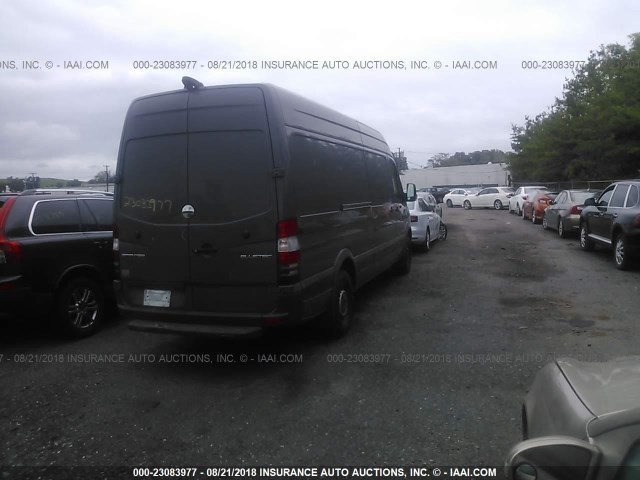 WDYPE8DCXE5922793 - 2014 FREIGHTLINER 2500 SPRINTER 2500 GRAY photo 4