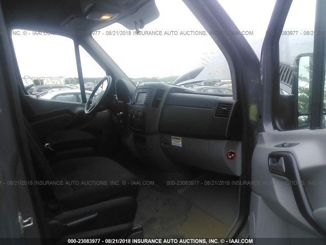 WDYPE8DCXE5922793 - 2014 FREIGHTLINER 2500 SPRINTER 2500 GRAY photo 5