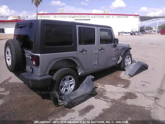 1C4BJWDGXDL687735 - 2013 JEEP WRANGLER UNLIMITE SPORT GRAY photo 4