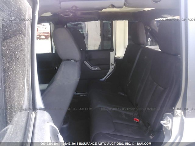 1C4BJWDGXDL687735 - 2013 JEEP WRANGLER UNLIMITE SPORT GRAY photo 8