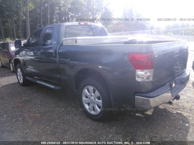5TFBV54117X031933 - 2007 TOYOTA TUNDRA DOUBLE CAB SR5 GRAY photo 3
